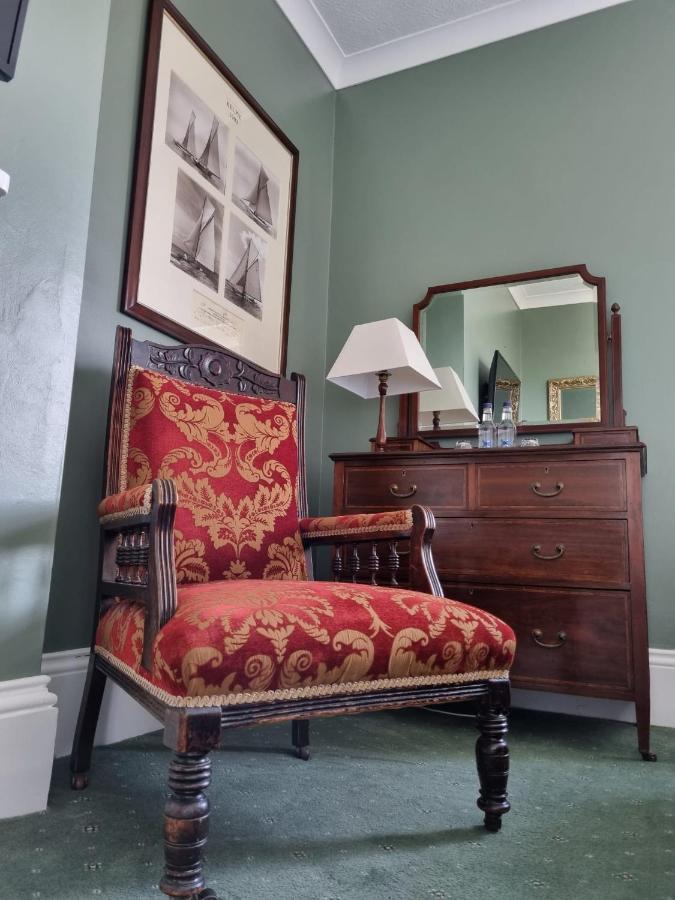 Villa Rothsay Hotel Каус Екстериор снимка