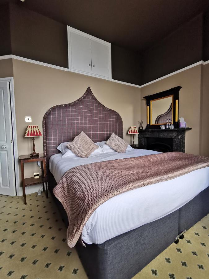 Villa Rothsay Hotel Каус Екстериор снимка